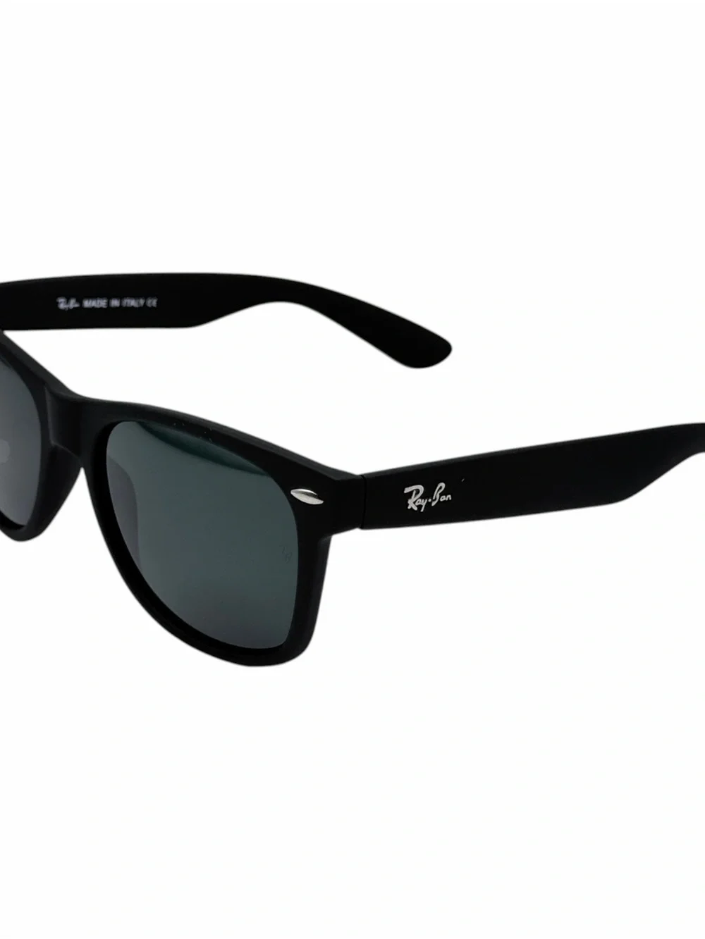 Ray-Ban Wayfarer Black Frame With Black Lenses Sunglasses